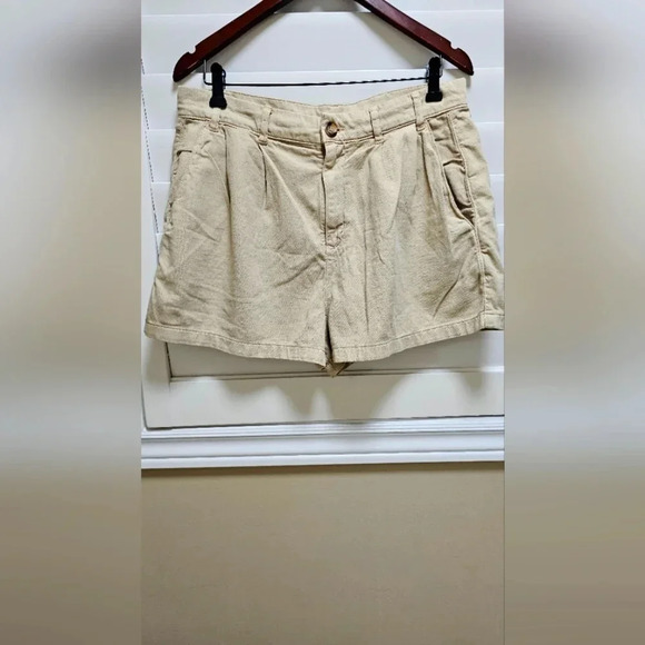 Free People  Billie Chino Shorts Beige Size 12 M - Picture 2 of 7